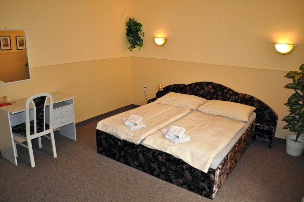 Hotel Wertheim Praga Habitación foto